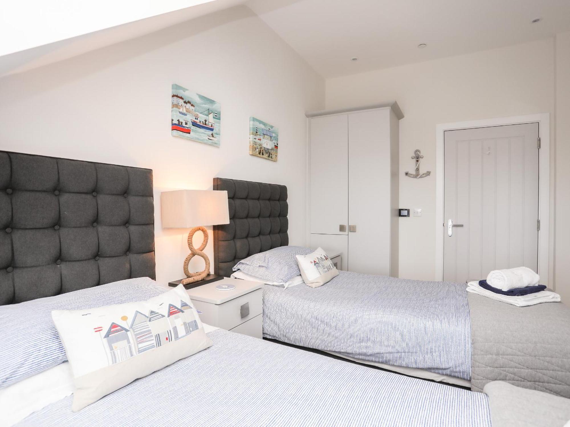 Puffin Pad Villa Benllech Bagian luar foto